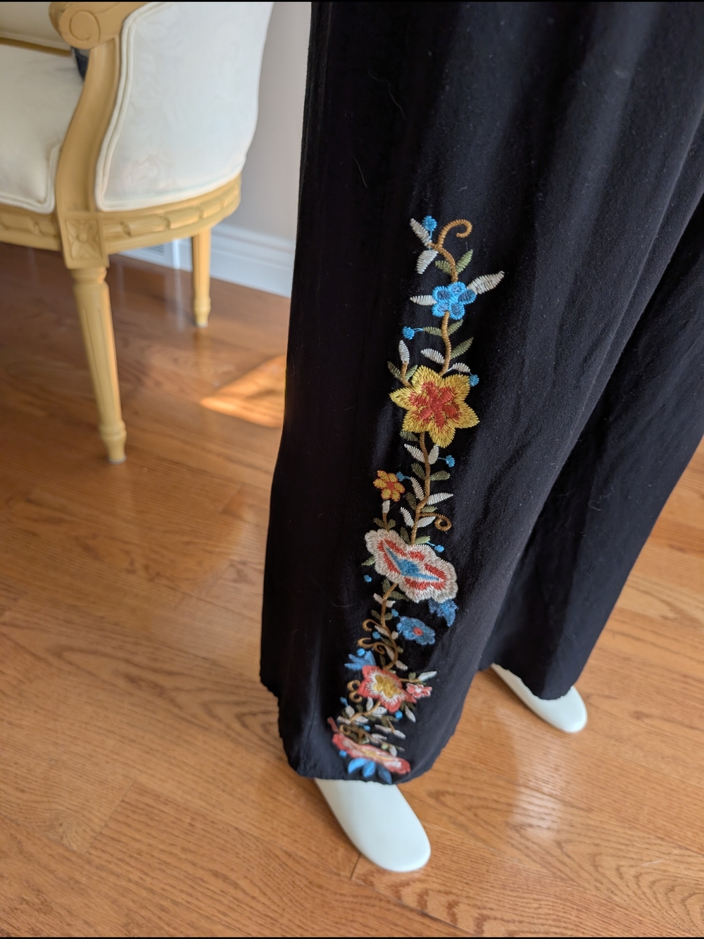 Black Wide-Leg Pants with Floral Embroidery